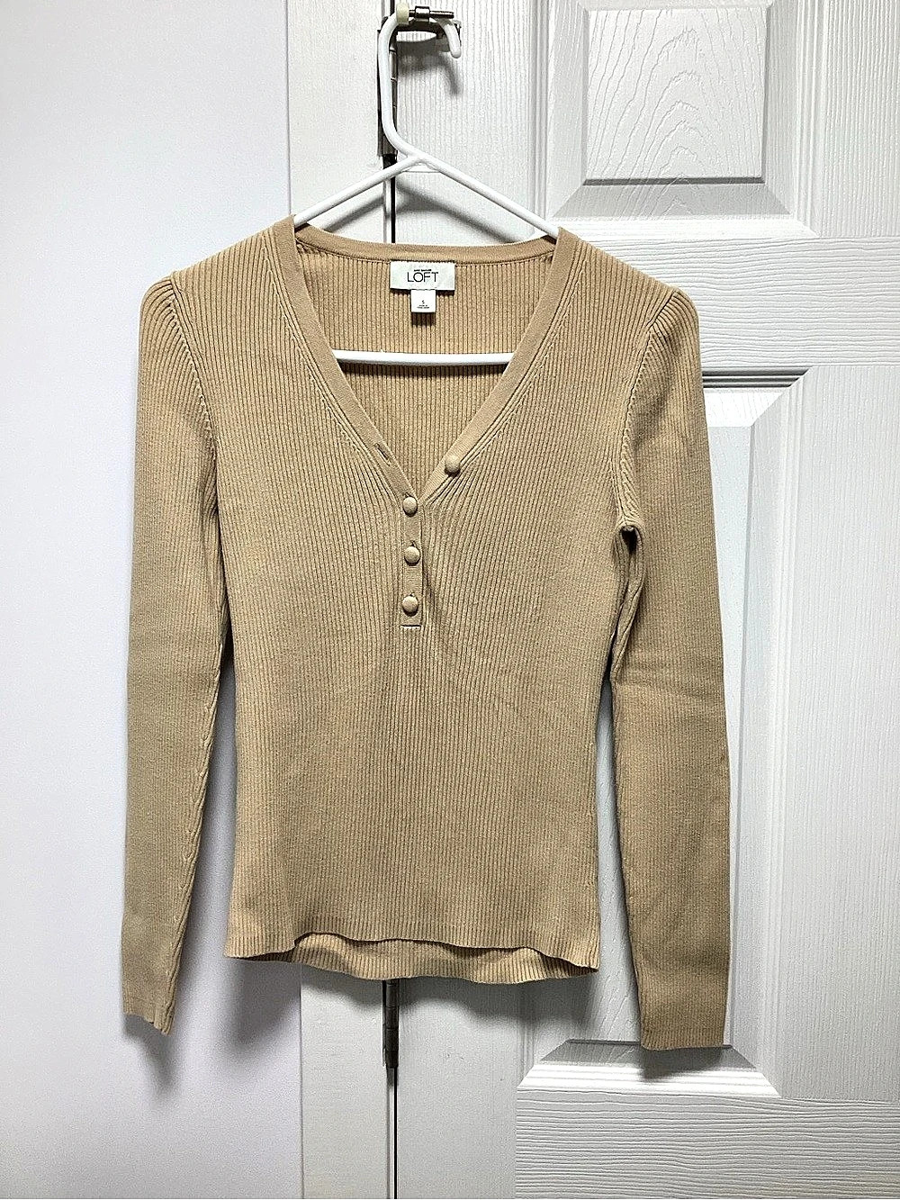 Ann Taylor LOFT Ribbed V-Neck Sweater in Brown Small Like New